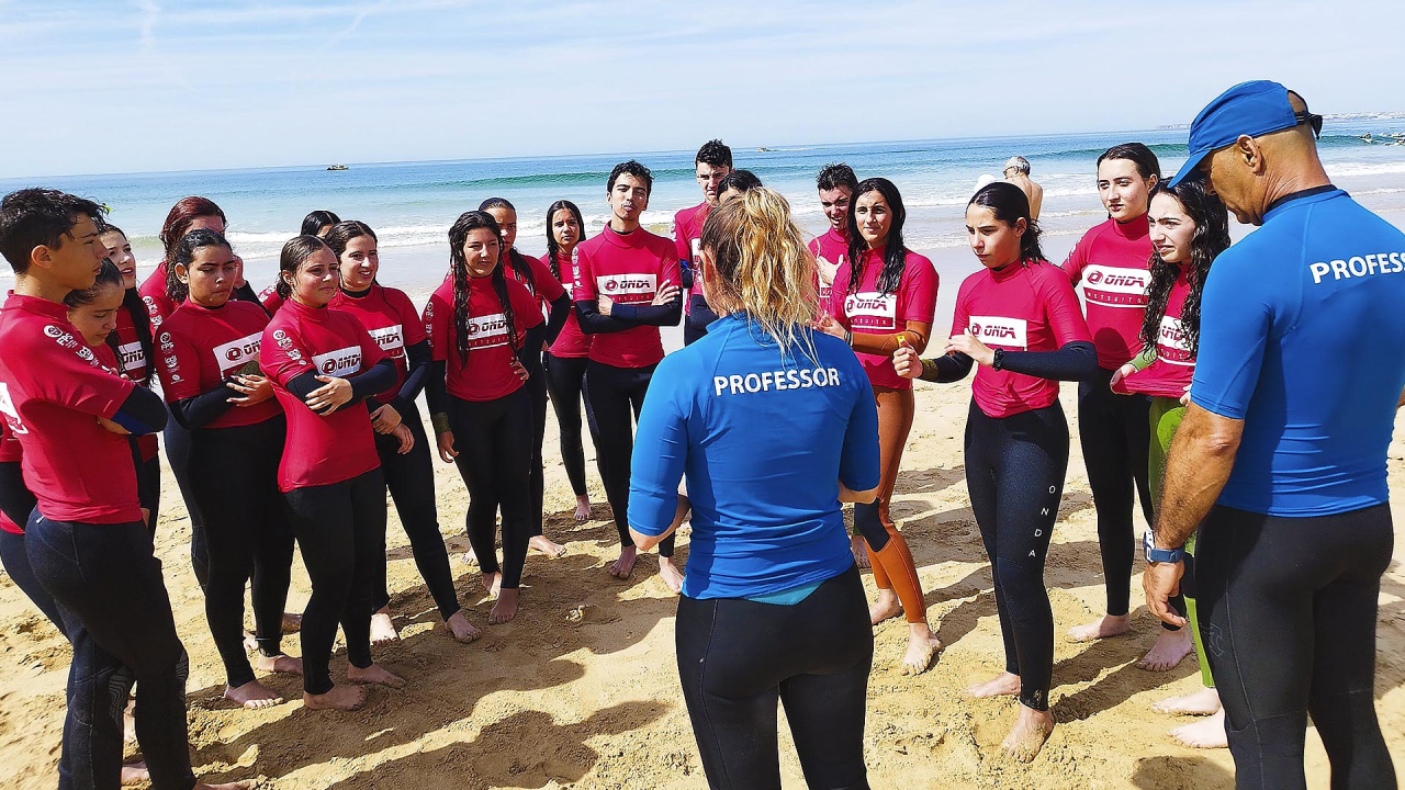 Visita de Estudo de Educação Física – Atividades ao Ar Livre - Surf e Canoagem