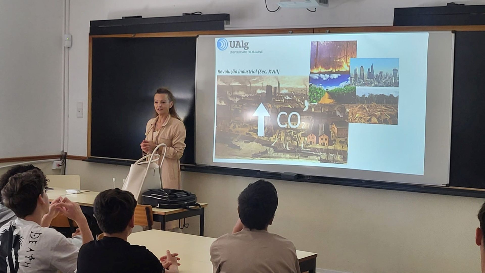 Palestras Cientificamente Provável - Cientistas do CCMAR vieram à escola