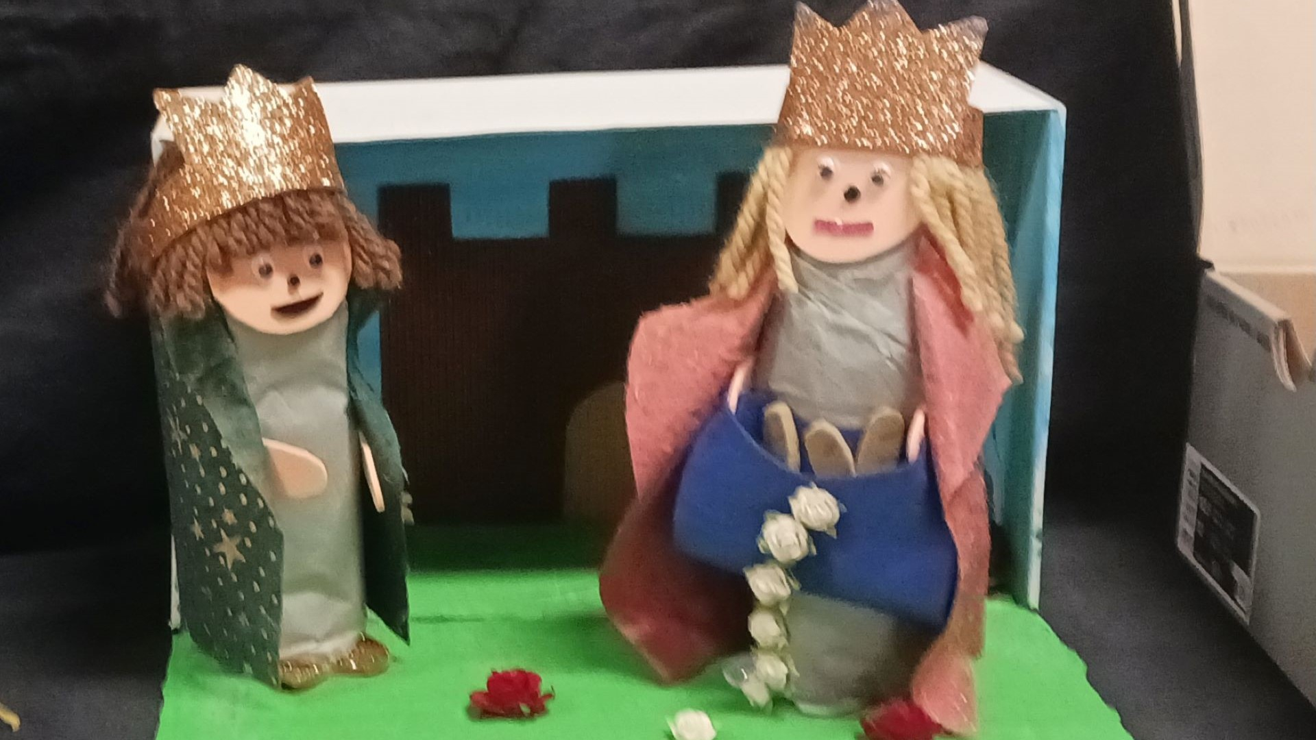 Exposição de Trabalhos:  “Calça-me um conto… - Lendas e Contos da Tradição Portuguesa”